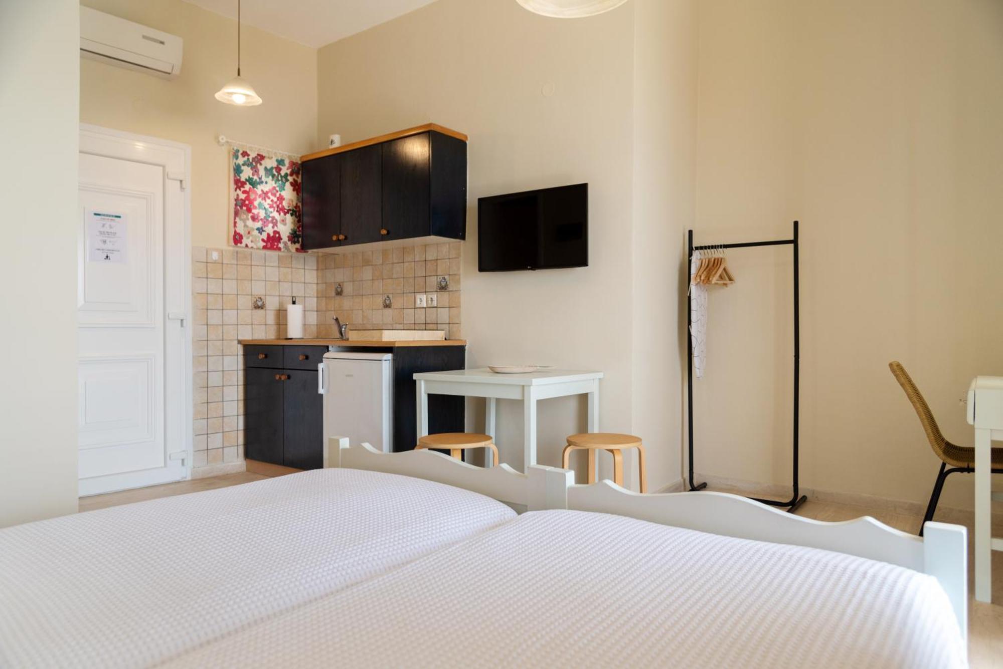 Kamini Apartments Kávos Екстериор снимка
